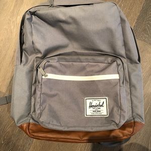 Herschel Pop quiz grey backpack